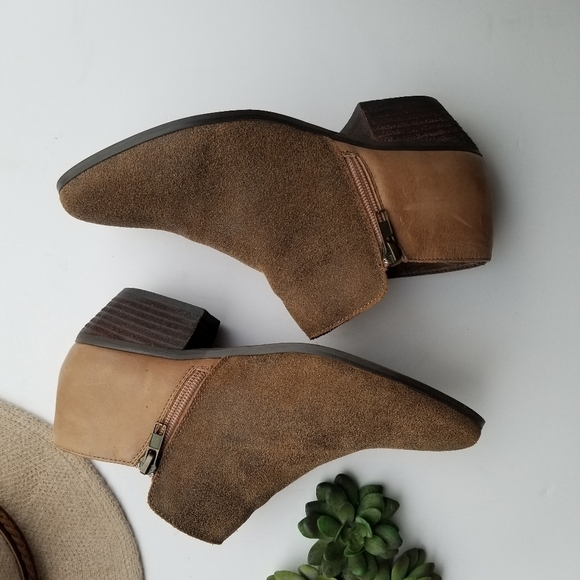 Very Volatile Los Angeles Ankle Zipper Bootie - Picture 6 of 7